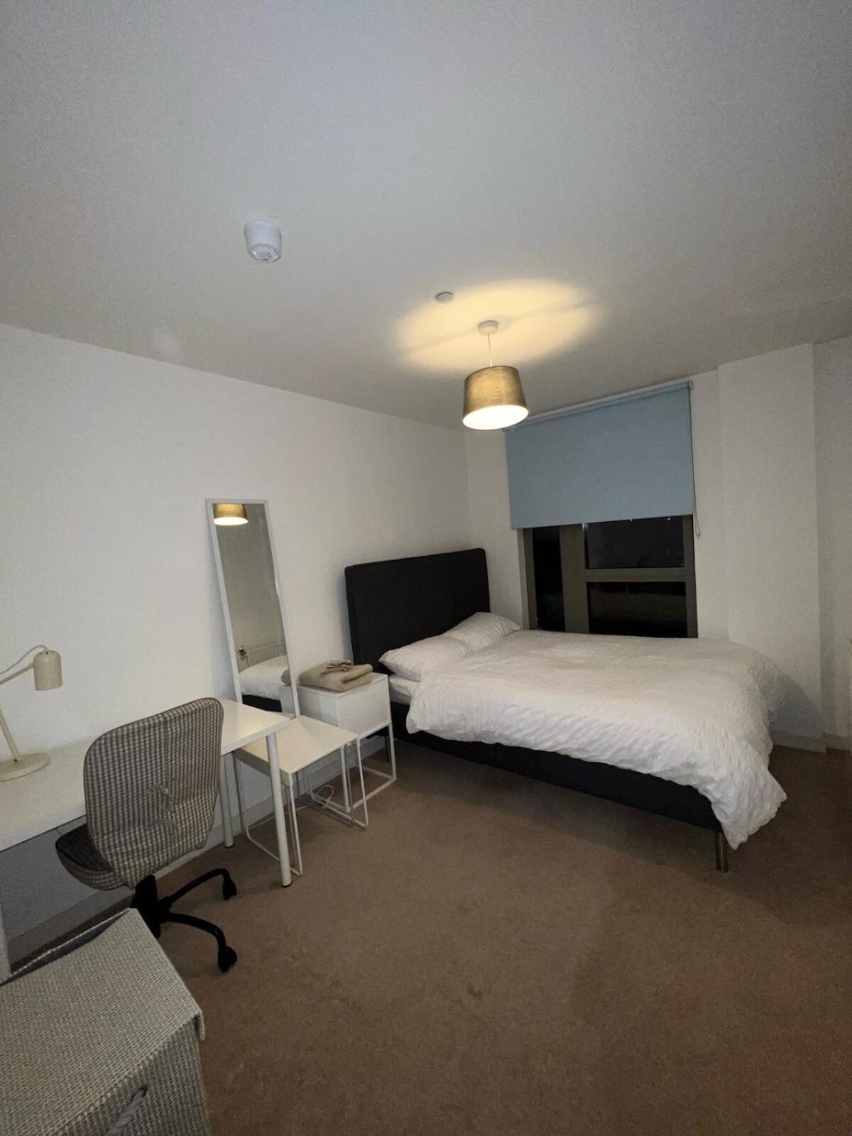 Entire 2 Bedroom Flat Лондон Екстер'єр фото